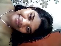 एक बालों वाली बिल्ली के साथ एक कुतिया एक मोटी थरथानेवाला के साथ खुद को चोदता सेक्सी फुल एचडी मूवी है