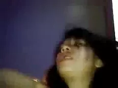 मकई से उसकी सेक्सी वीडियो फुल एचडी मूवी चूत को सहलाया